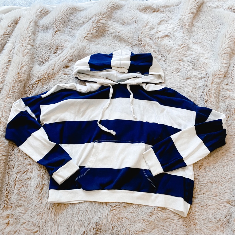 Striped cropped hoodie